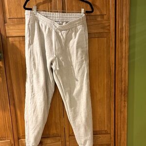 ARITZIA TNA light Gray boyfriend Sweatpants
